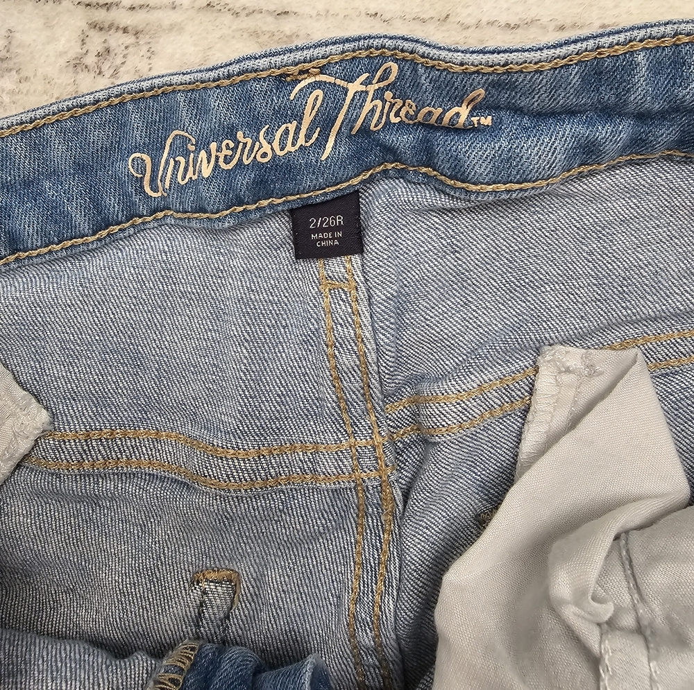 Universal Threads Jeans
